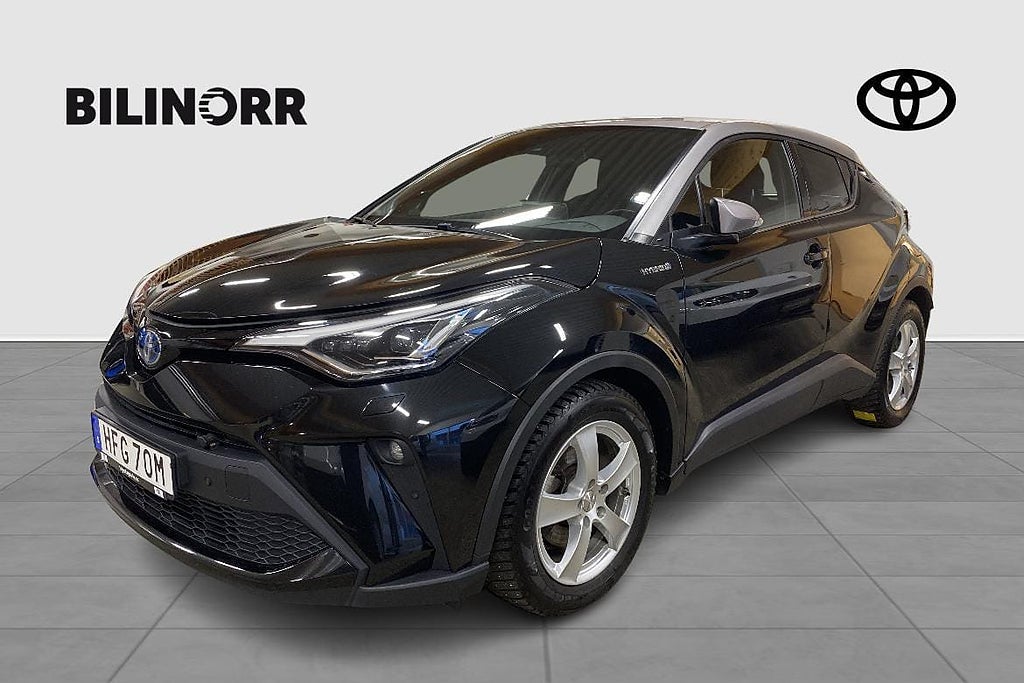 Toyota C-HR Hybrid 1,8 X EDITION JBL TEKNIKPAKET BI-TONE SKINN | V-hjul | D.