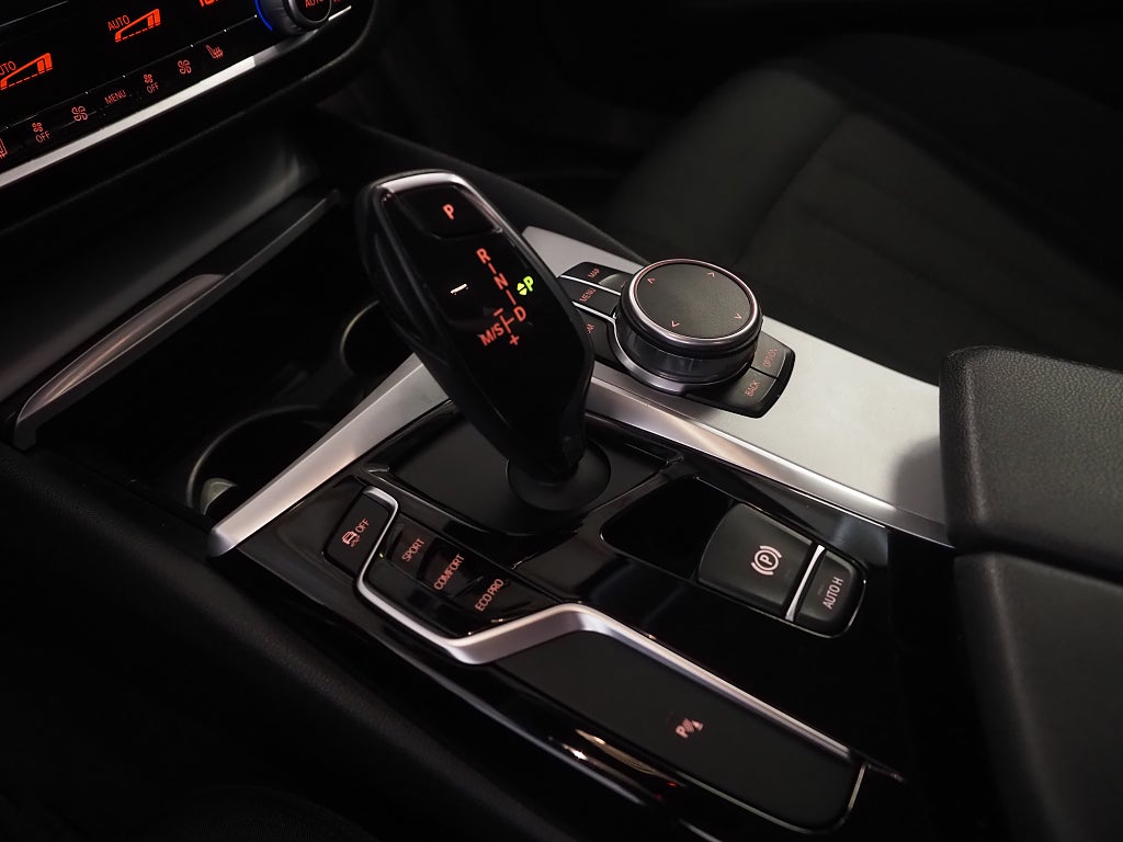 BMW 520 d Touring 190hk Steptronic Backkamera Navi