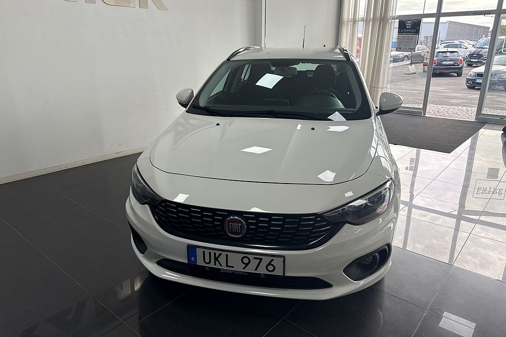 Fiat Tipo 2017 - miniatyr 2