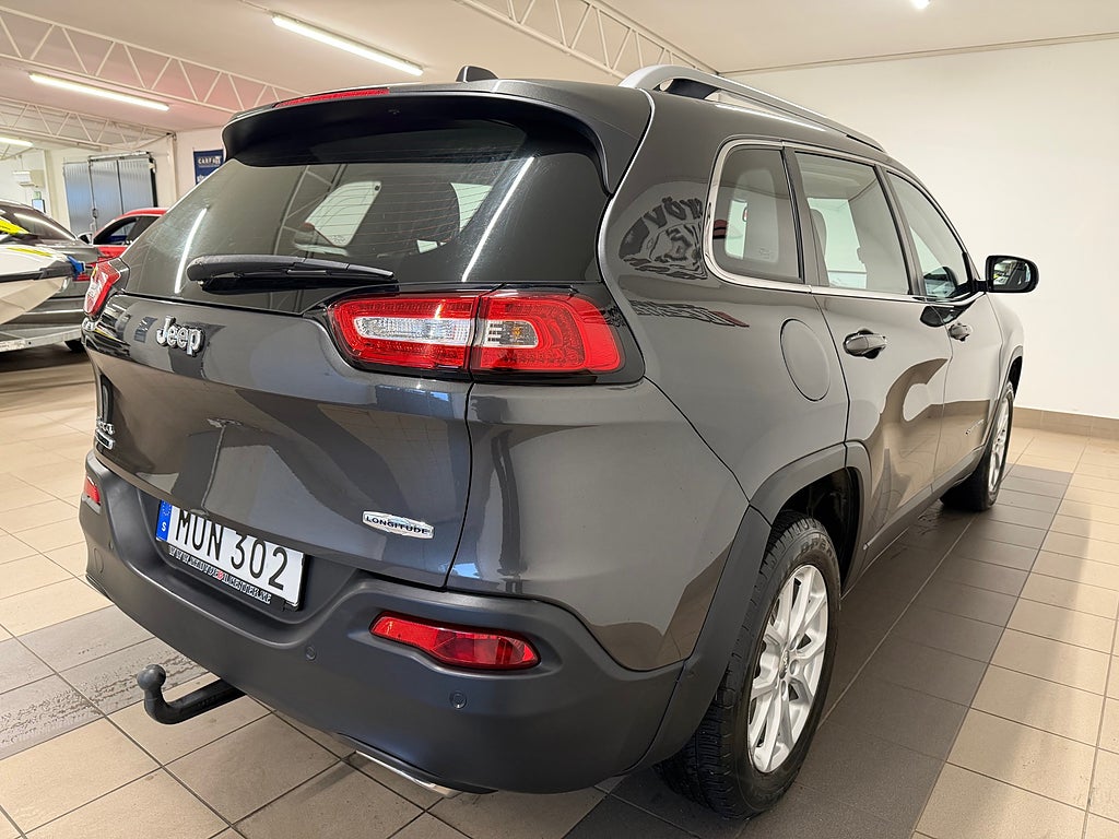 Jeep Cherokee 2015 - miniatyr 5