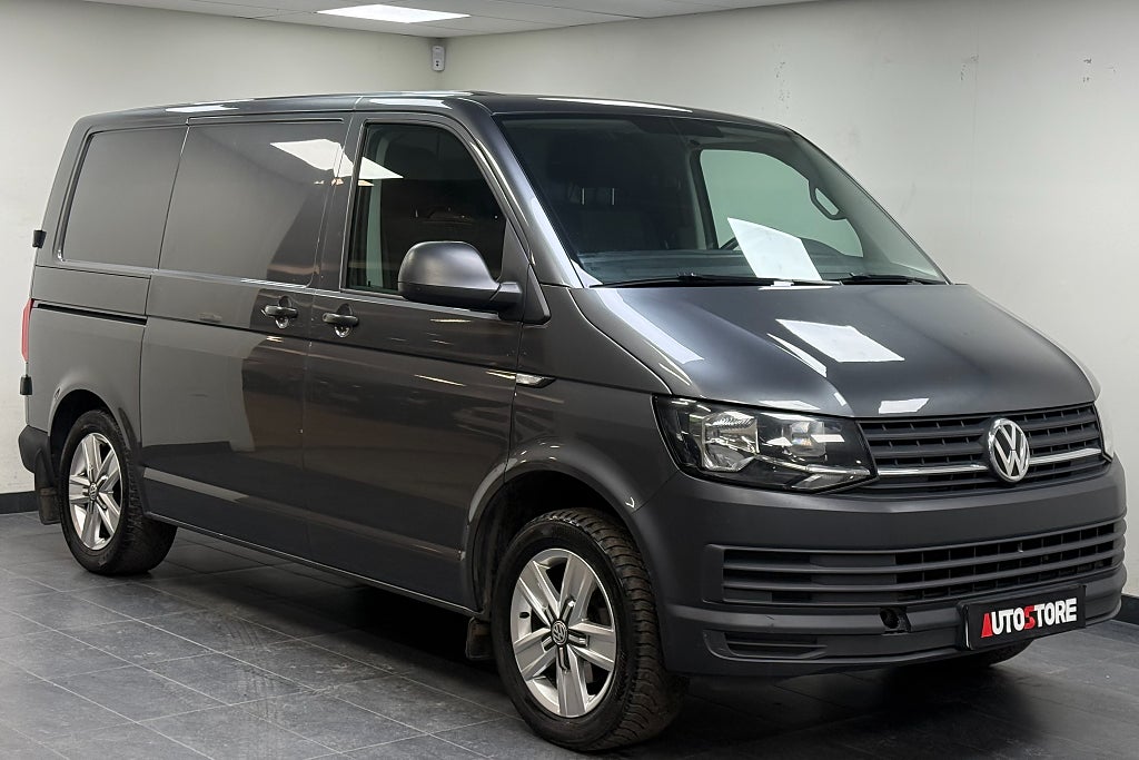 Volkswagen Transporter T30 2.0 TDI BMT D-värm Dragkrok nyservad