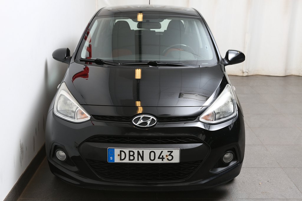 Hyundai i10 1,0 67hk ComfortPlus 1ägare Nyservad + Nybesik 2015