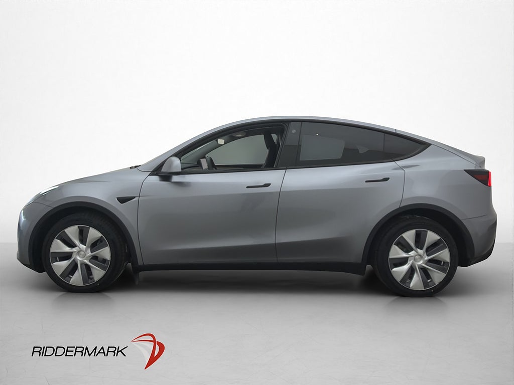 Tesla Model Y Long Range AWD 514hk Värmare AP Moms Navi