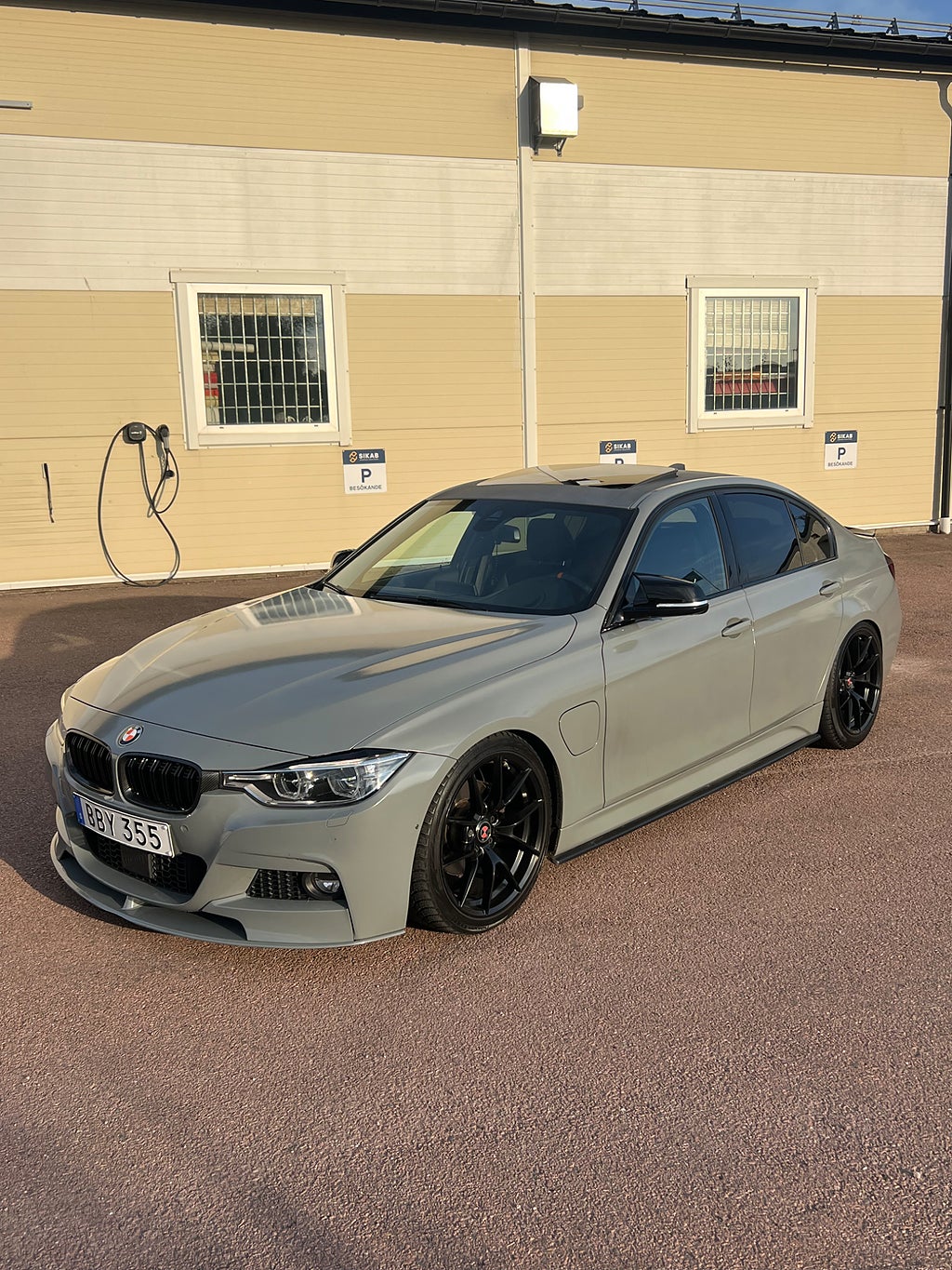 BMW 330e Sedan Steptronic M Sport M performance byte/avbet 