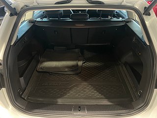 Kombi Volkswagen Passat 15 av 18