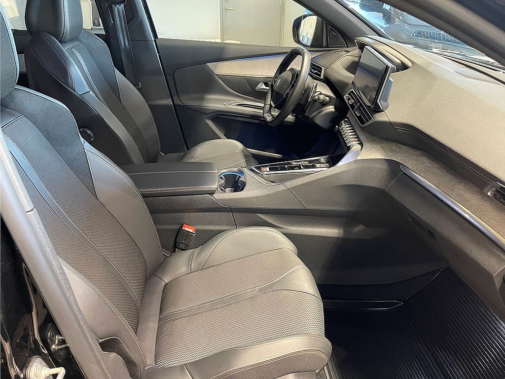 Bild på Peugeot 5008 GT 1.2 PT 130hk Aut - BACKKAMERA, CARPLAY