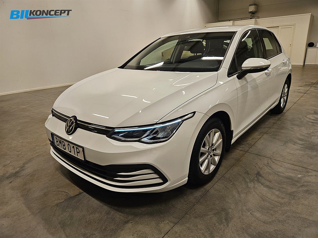 Volkswagen Golf 1.0 TSI OPF PDC / Nyservad / En Ägare