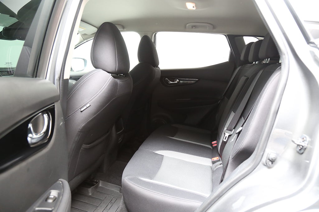 Nissan Qashqai 1,3 DIG-T 158hk Aut Navi 360°-kamera Dragkrok 2021