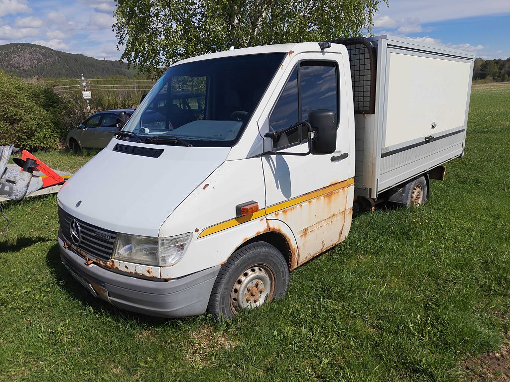 Mercedes-Benz Sprinter 208 Chassi 3000
