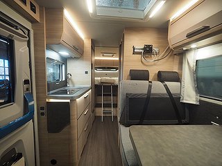 Husbil-halvintegrerad Knaus Van Ti Plus 650 MEG Platinum 22 av 35