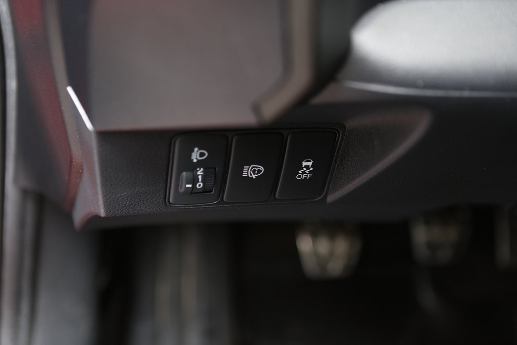 Honda Civic 1.8 i-VTEC 142hk Sport 5D Motorv Dragkrok 2013