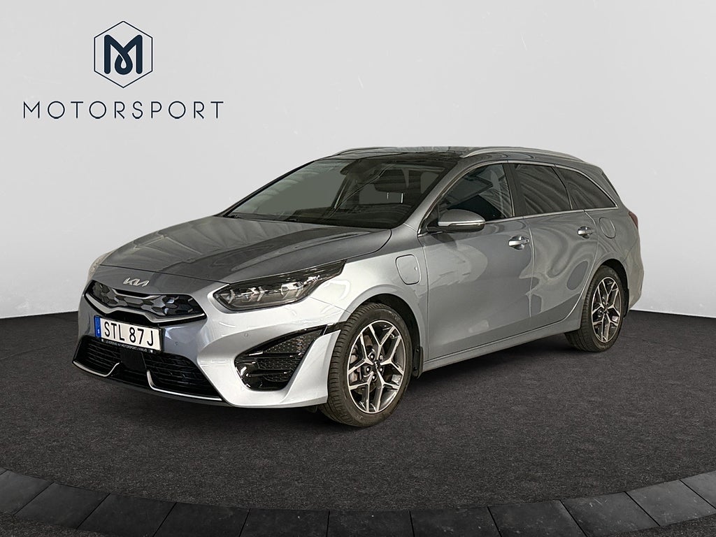 Kia Ceed SW PHEV Advance Plus Drag Adaptiv fart Pano Helskinn
