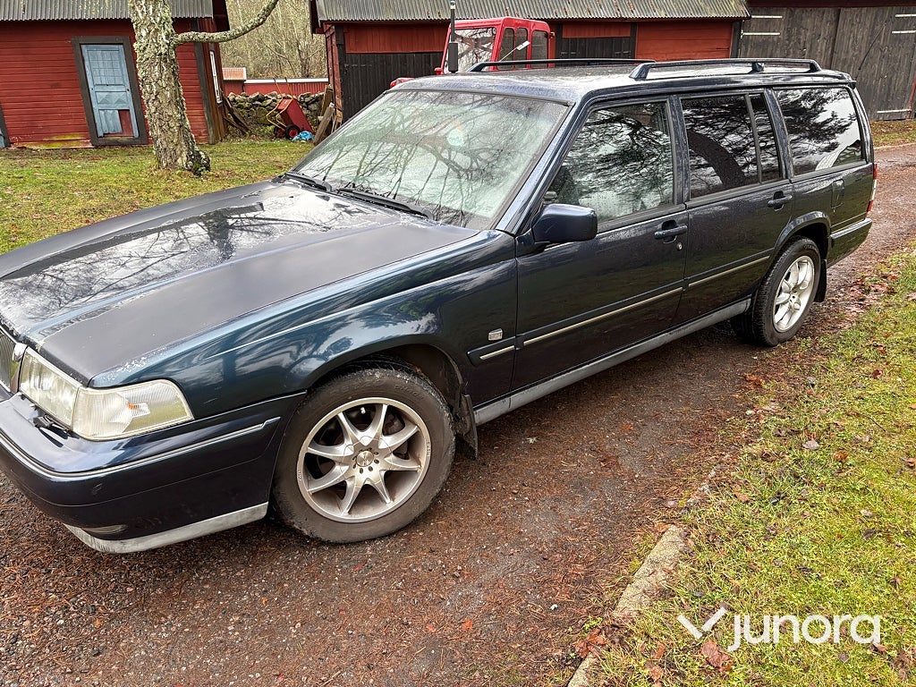 Volvo V90 3.0