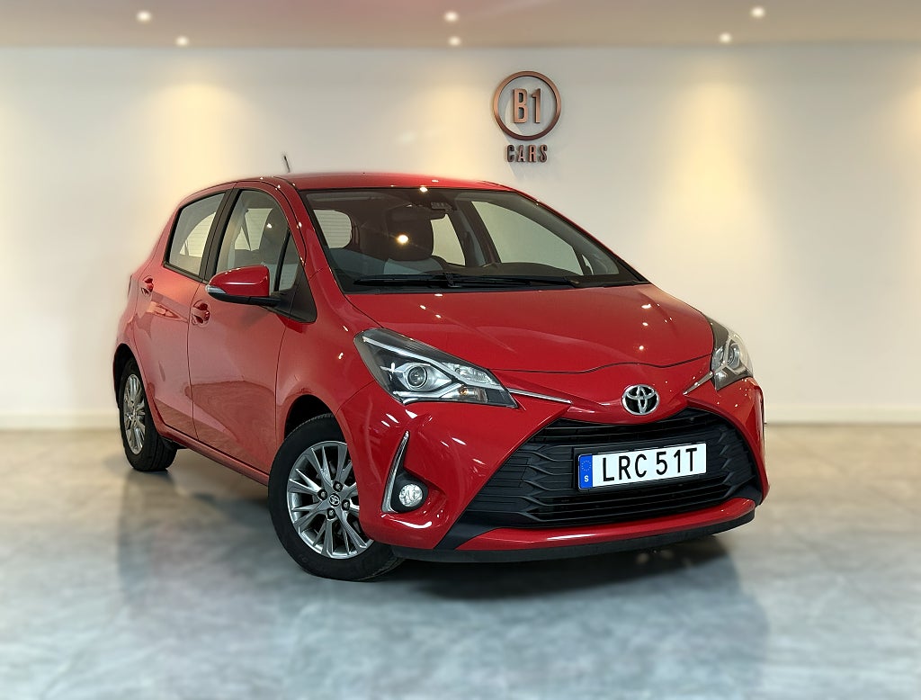 Toyota Yaris 5-dörrar 1.5 VVT-iE Active Euro 6  B-KAMERA LÅGMIL NYBE