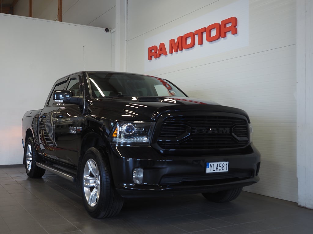 RAM 1500 Sport 5.7 V8 395hk HEMI 4x4 TorqueFlite |Taklucka|Drag| 2018