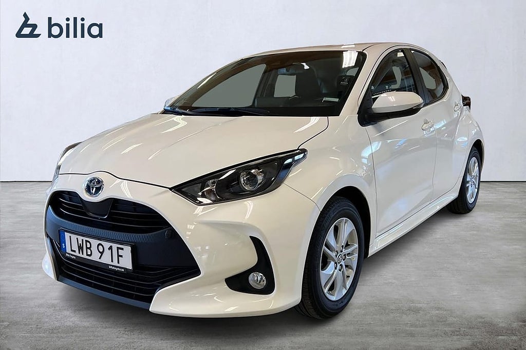Toyota Yaris 1,5 HYBRID 5D ACTIVE KOMFORTPAKET MOTORVÄRMARE