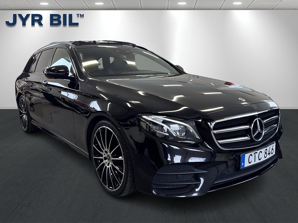 Mercedes-Benz E 220 T d AMG line Pano / Burmeister / HuD / 360-kam