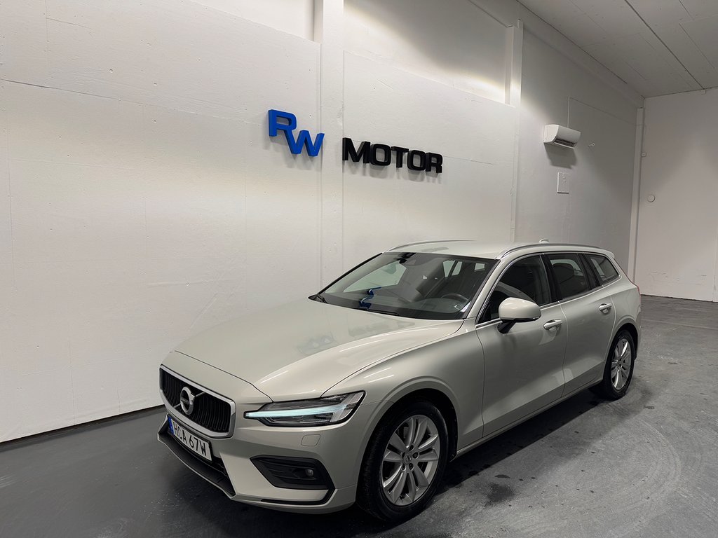 Volvo V60 D3 150hk Momentum VOC Drag B-kamera D-värm Navi 