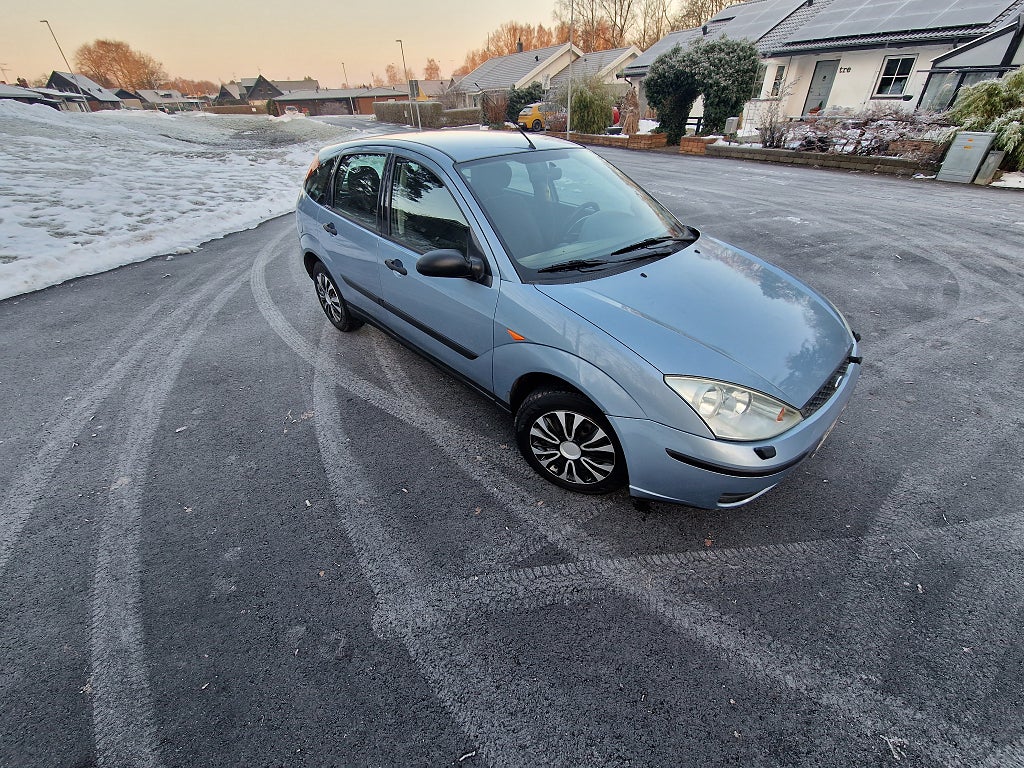 Ford Focus 5-dörrars 1.6 Flexifuel Ghia ,10800mil