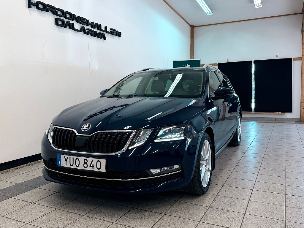Skoda Octavia Kombi 2.0 TDI SCR Style / Back kamera / Stora skärmen
