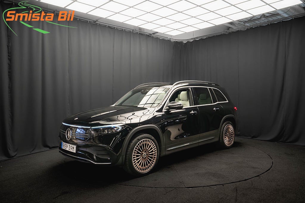 Mercedes-Benz EQB 350 4M EDITION 1 AMG PREMIUM PANO 20' LÄDER 360 MOMS