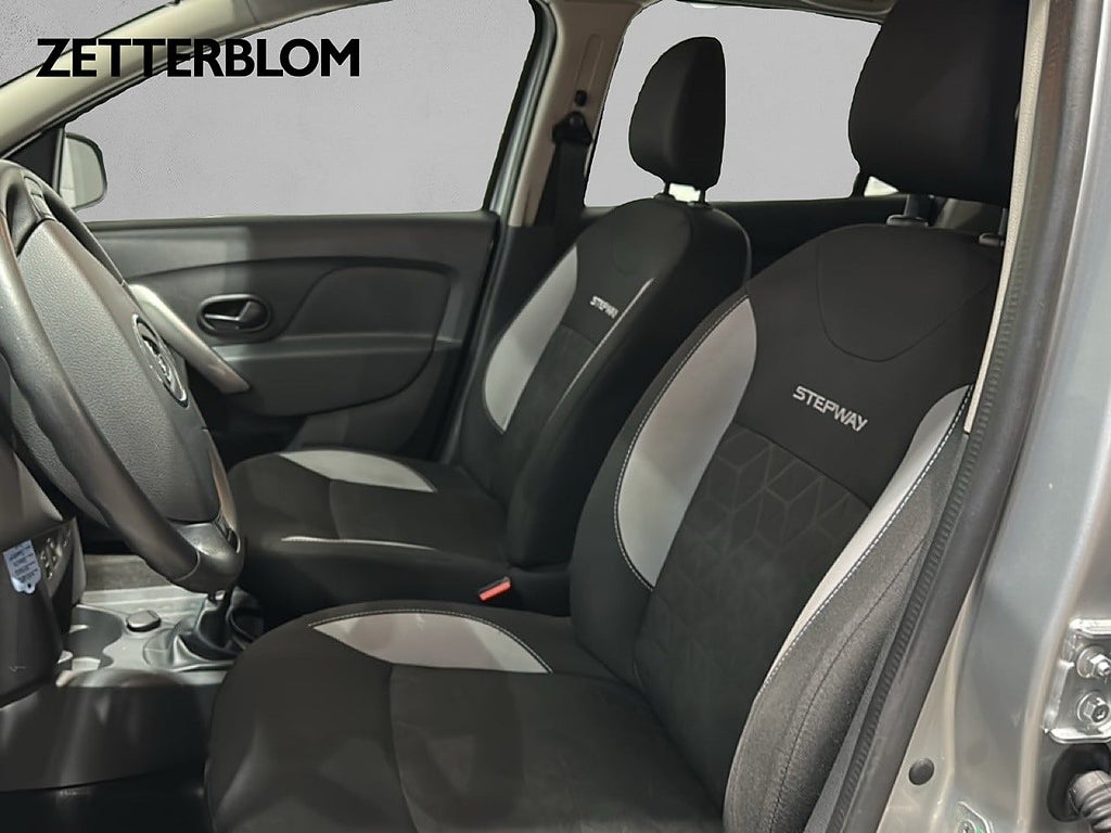 SUV Dacia Sandero 7 av 17