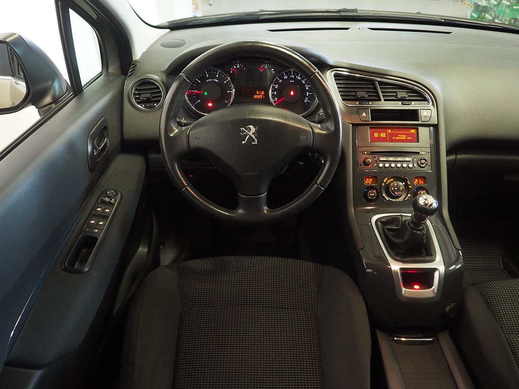 Peugeot 5008 1.2 PureTech 130hk | 7-sits | Farthållare