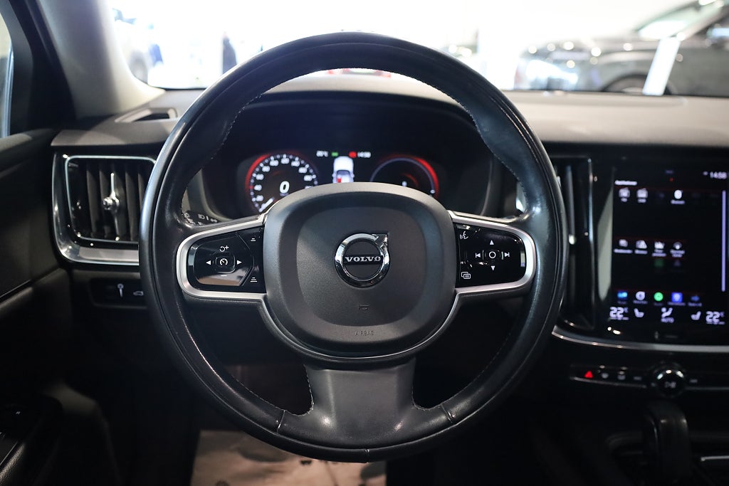 Volvo V60 Recharge T6 AWD AUT Inscription Drag VOC Keyless 2021