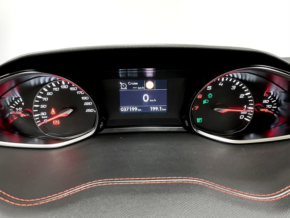 Bild på Peugeot 308 5D GT-Line 1.2 PT 130hk GLASTAK P-SENSORER 