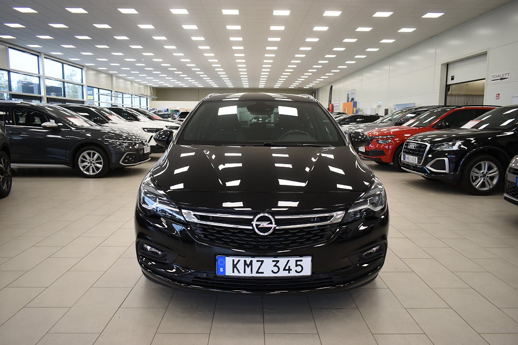 Opel Astra kombi 1.6T Dynamic Automat