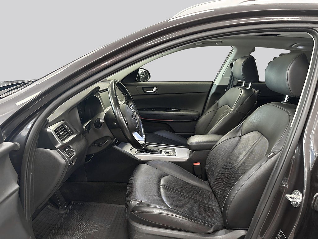 Kia Optima Sport Wagon PHEV Advance Plus 2