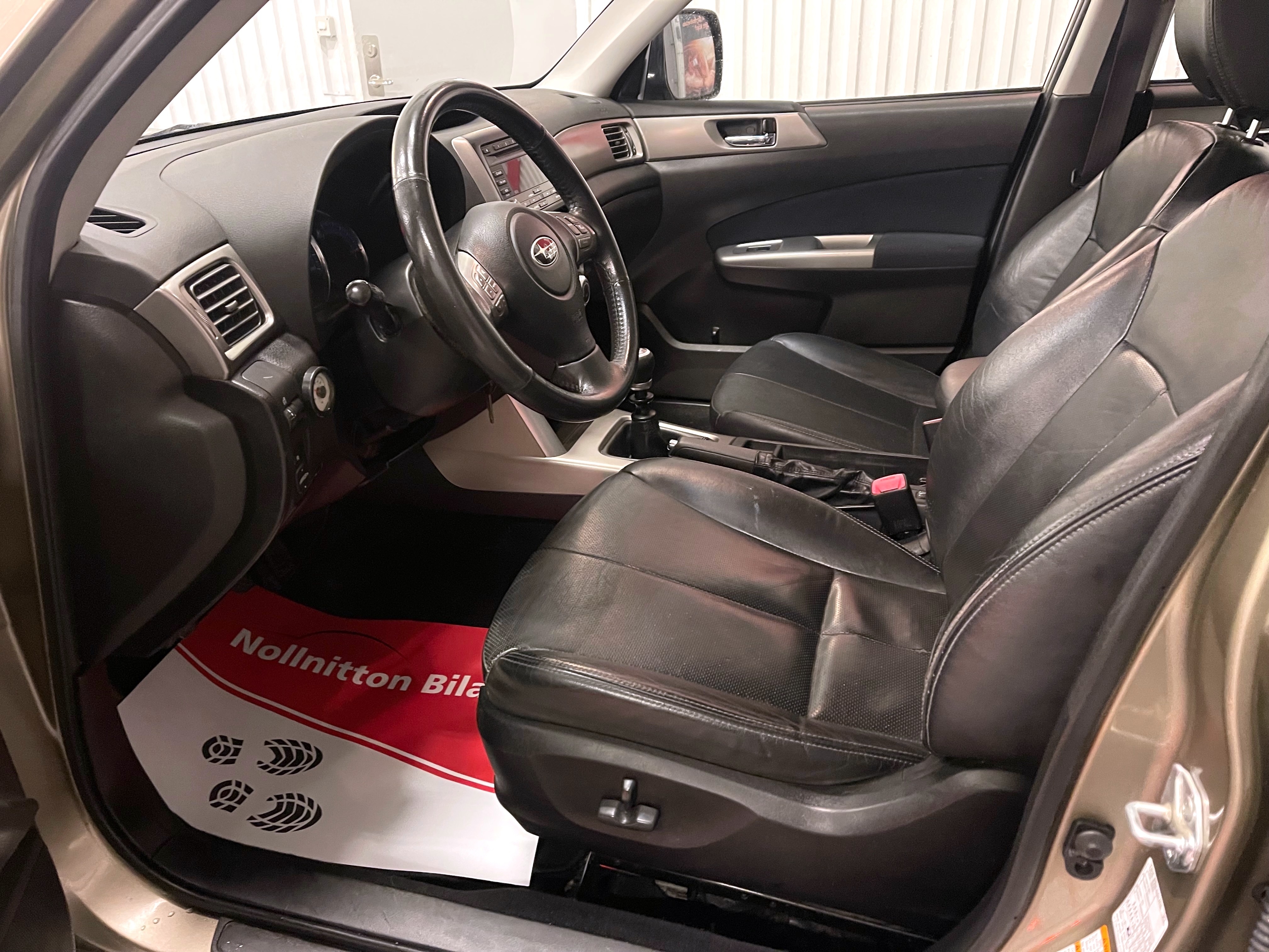 Subaru Forester 2.0 4WD 147hk 2009, bild 4/38