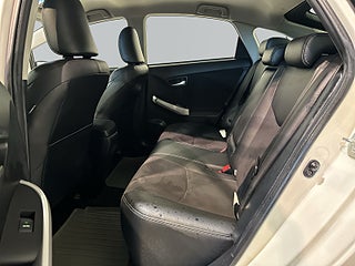 Toyota Prius Plug-in Hybrid 1.8 VVT-i Kamera Kamkedja HuD S/V-hjul – bild 12