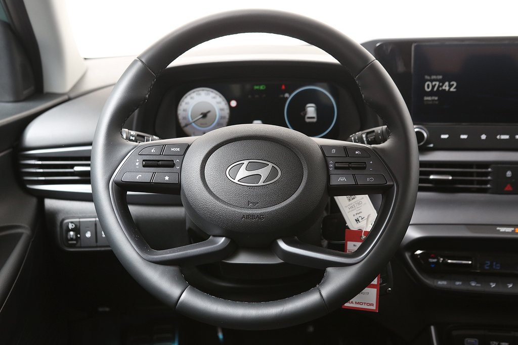 Hyundai Bayon Essential 1.2 MPi | Manuell | Moms | Låga mil 2025