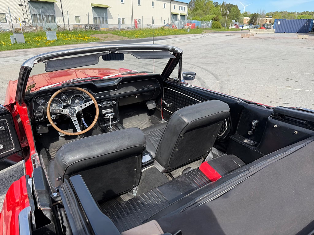 Ford Mustang Cabriolet V8 0kr insats 3230kr/mån