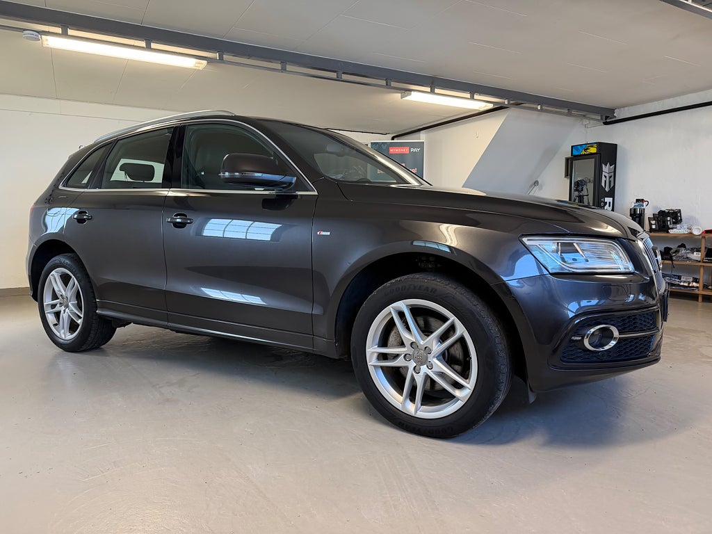 Audi Q5 3.0 TDI V6 DPF quattro S Tronic Design / S-Line / Drag