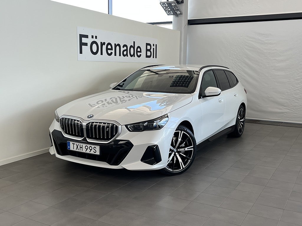 BMW i5 xDrive40 Touring M Sport Innovation Comfort Access 