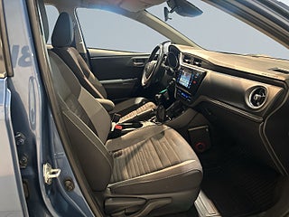 Toyota Auris 1.2 Turbo Active Kamkedja Mvärm Kamera Extraljus SoV – bild 10