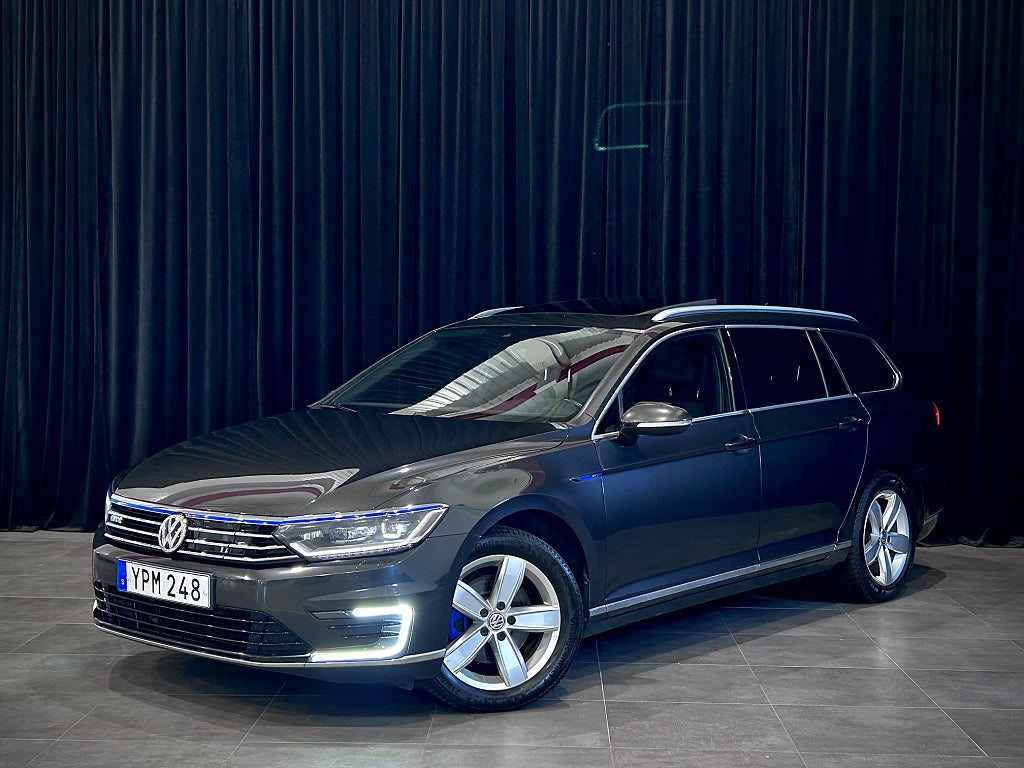 Volkswagen Passat GTE 1.4 TSI Executive Business DRAG PANO COCKPIT VÄRMAR