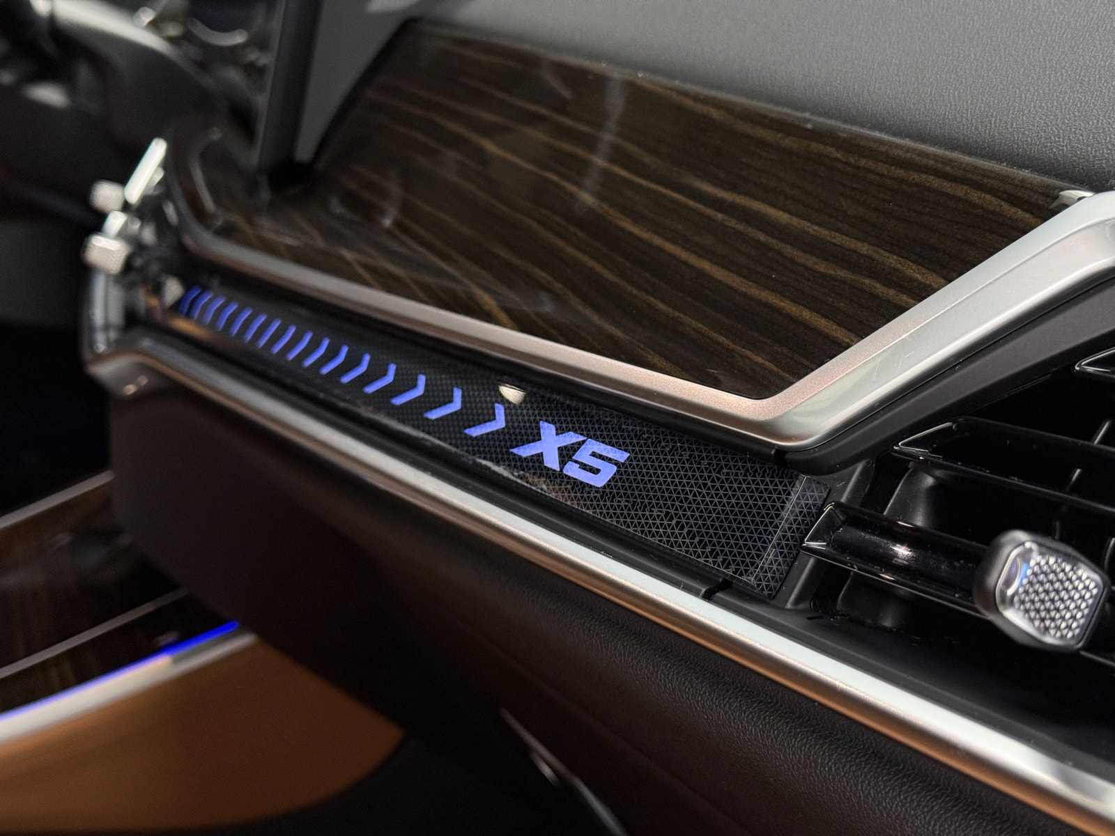 BMW X5 xDrive50e 490hk M-Sport | Innovation | Drag 2024 - miniatyr 21