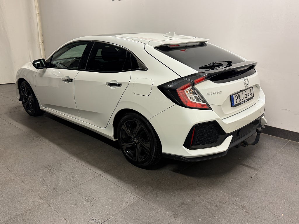 Honda Civic 1,5 i-VTEC Turbo 182hk 5D Panorama Skinn Drag 2017