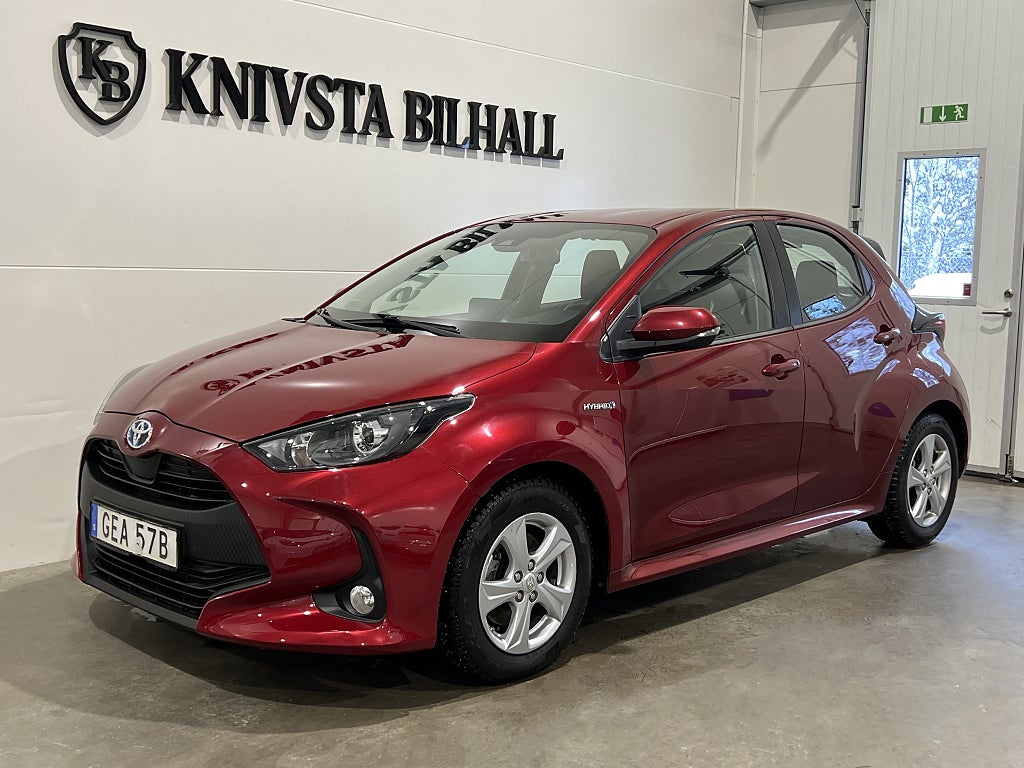 Toyota Yaris Hybrid CVT Active CarPlay Moms 116hk