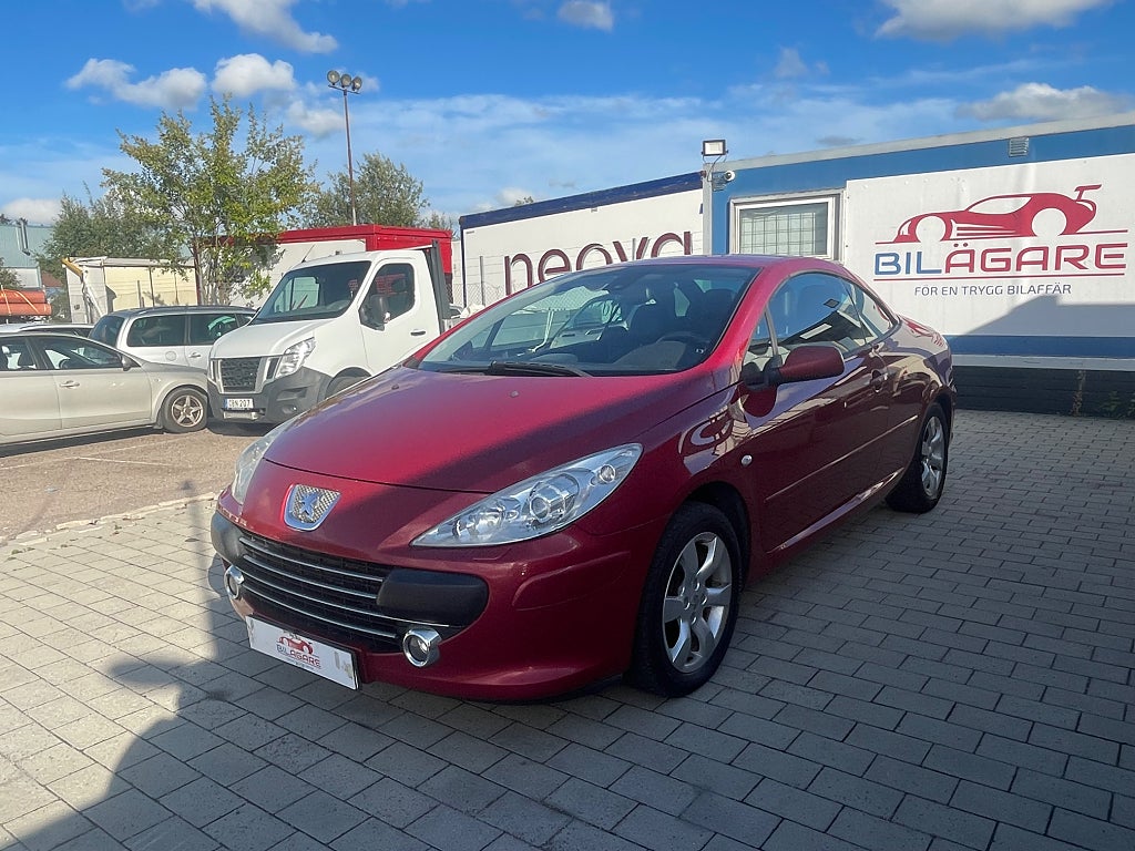 Peugeot 307 CC 2.0 140hk NYSERVAD NYKAMREM NYBESIKTAD P-SENSORER