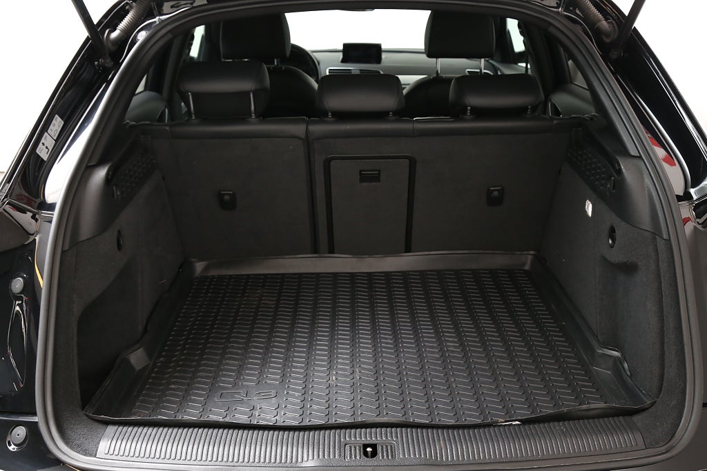 Audi Q3 2,0 TDI 184hk Quattro S Tronic Sport Edition MotorvDrag 2016