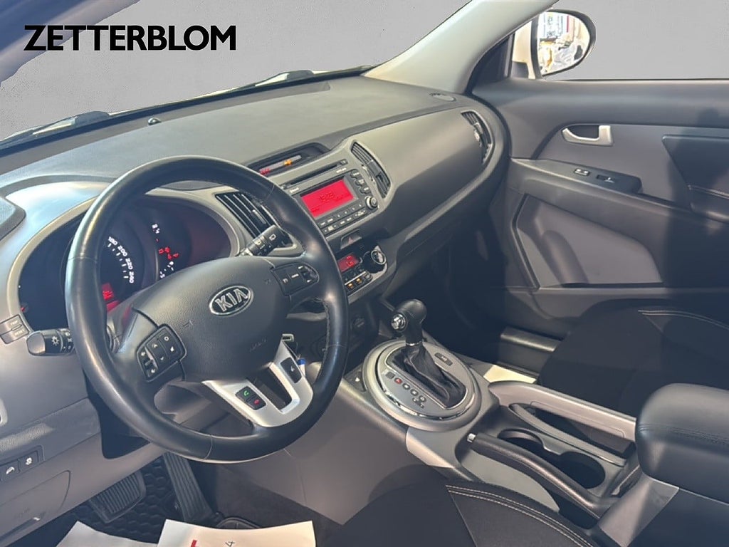 SUV Kia Sportage 8 av 14