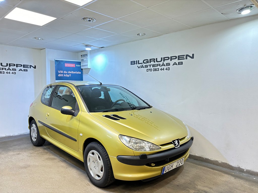 Peugeot 206 3-dörr 1.4 X-Line 75HK / Kamrem bytt / Ny Servad