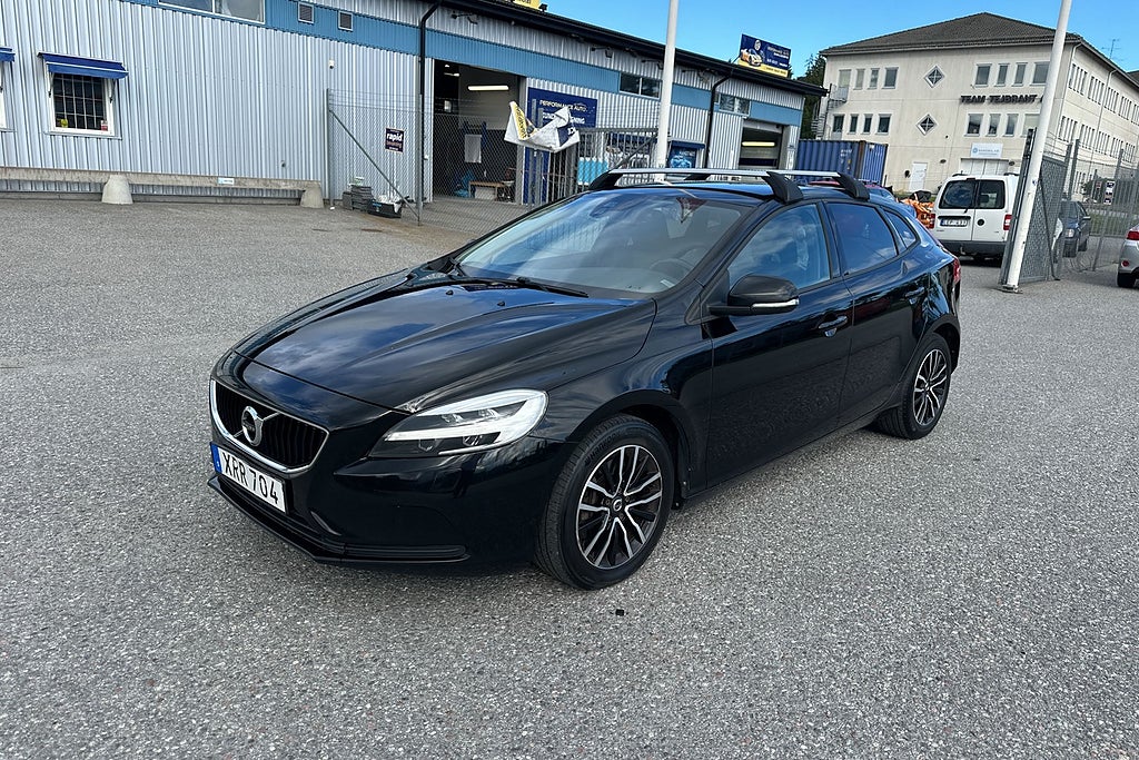 Volvo V40 D4 Business Advanced Momentum Aut