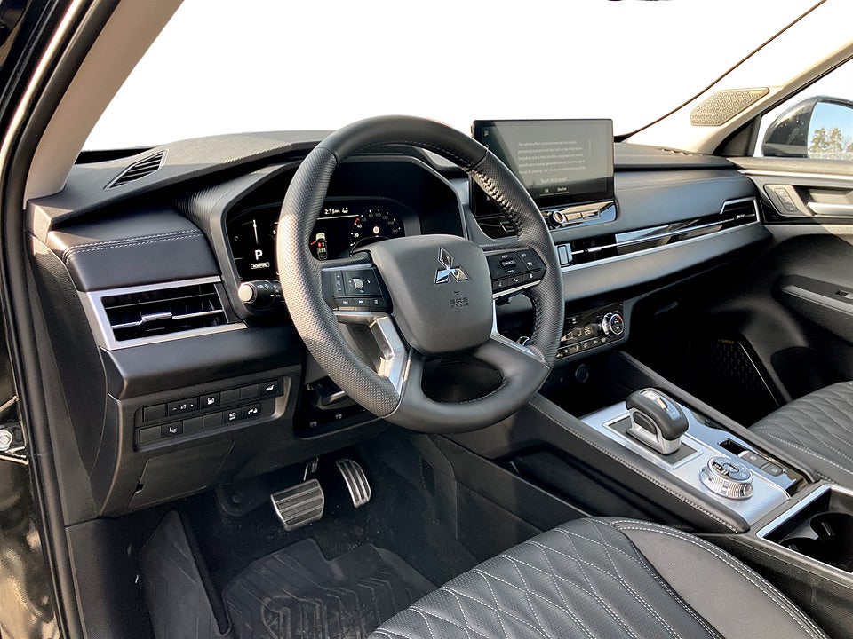 Bild på Mitsubishi Outlander Instyle PHEV 306hk Aut 4WD 360 DRAG ELSTOL PANO