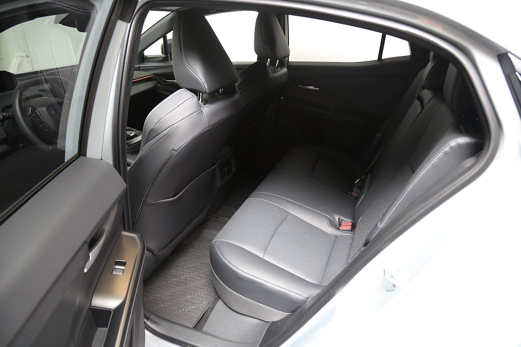Subaru Uncharted Touring 77kWh AWD 343hk 2026