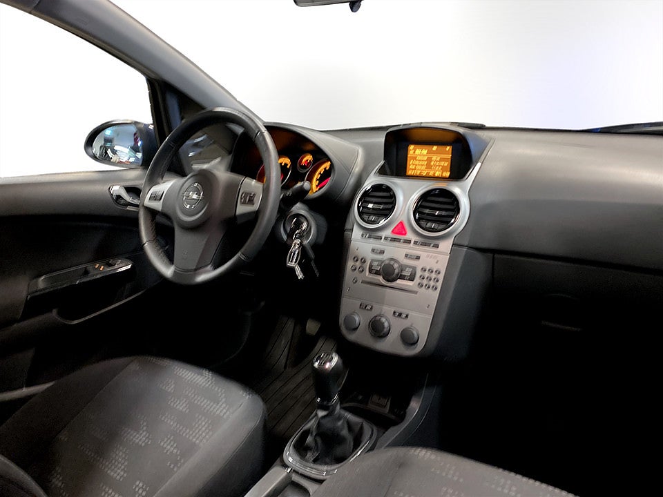 Bild på Opel Corsa Enjoy 1.2 ecoFLEX 85hk RATTVÄRME BACKSENSORER